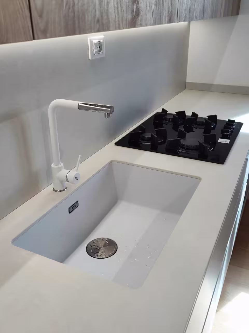 Cucina moderna su misura nello showroom Arredocasa a Quarrata (foto 6 di 15)